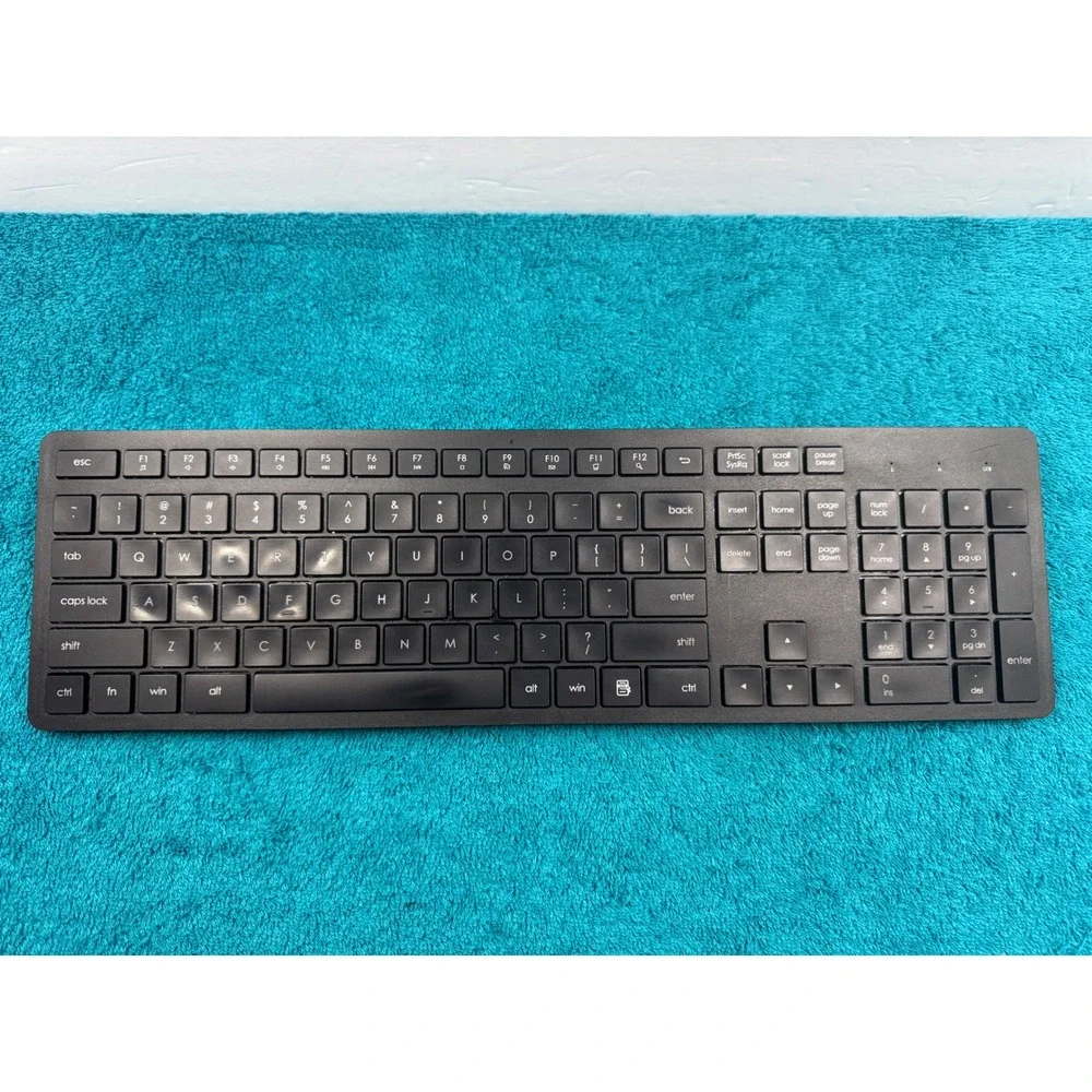 KM690‎ Wireless Keyboard and New Dell Wired Mouse Combo Full Size Black Slim